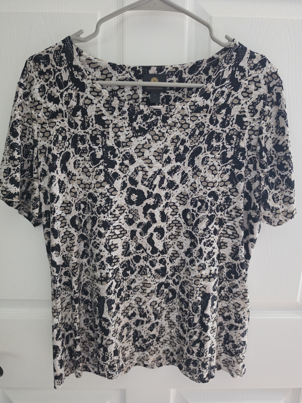 JM Collection Short Sleeve V-Neck Animal Print Top - Black & Cream